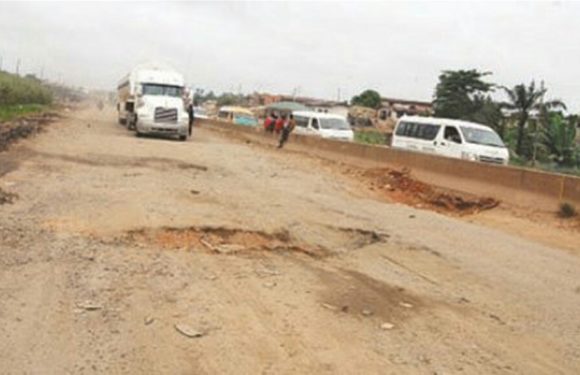 Read How Gov. Okowa Dashes Hope of Asaba – Ughelli Road Users …Despite Being  Death Trap