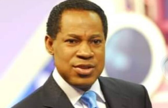 Azemhe Azena Sympathizes with Pastor Chris over fire incident